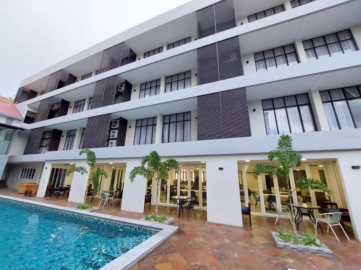 Christee Suites Hotel Malacca Kültér fotó